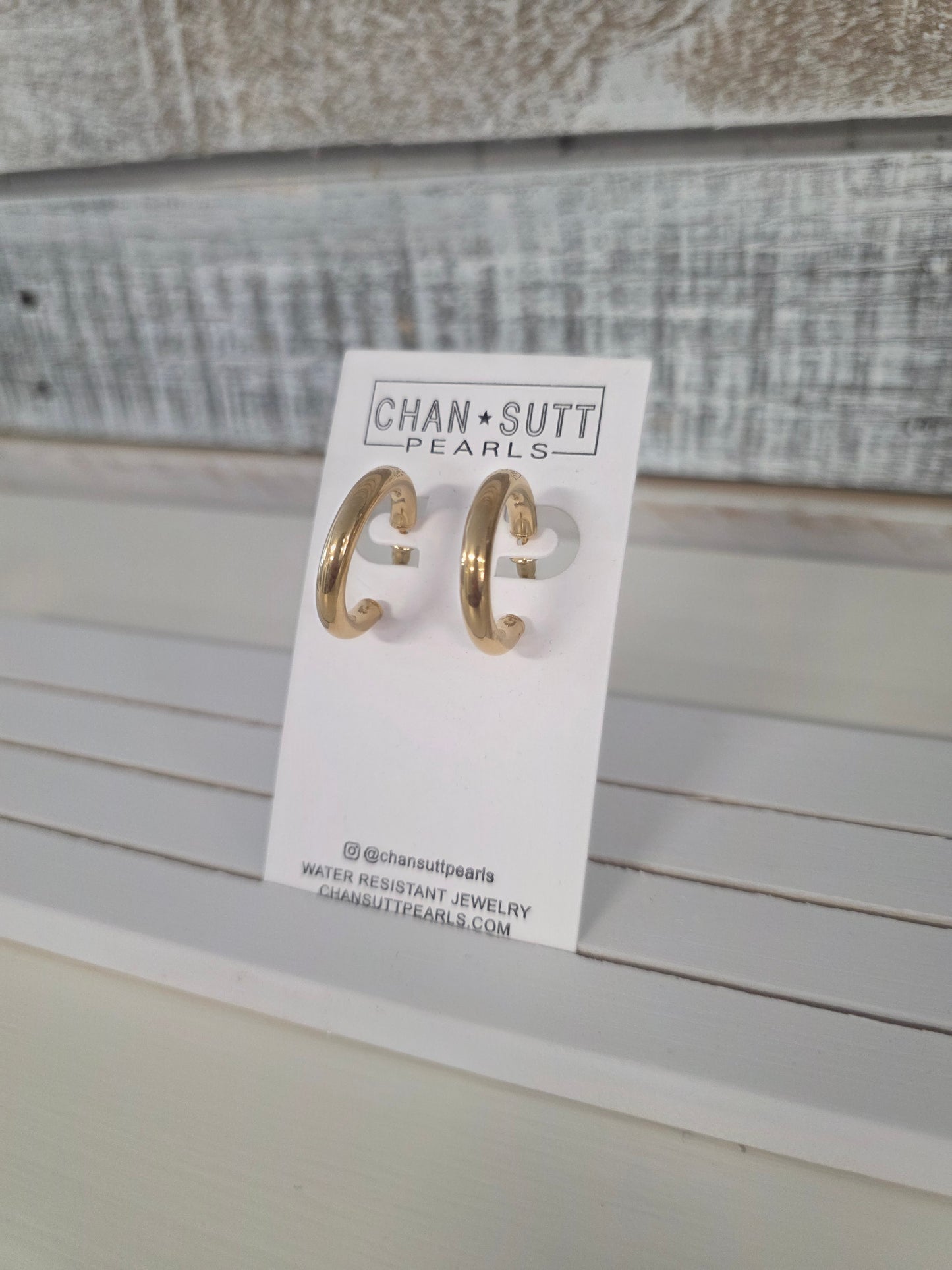 Chan Sutt Roz Hoops