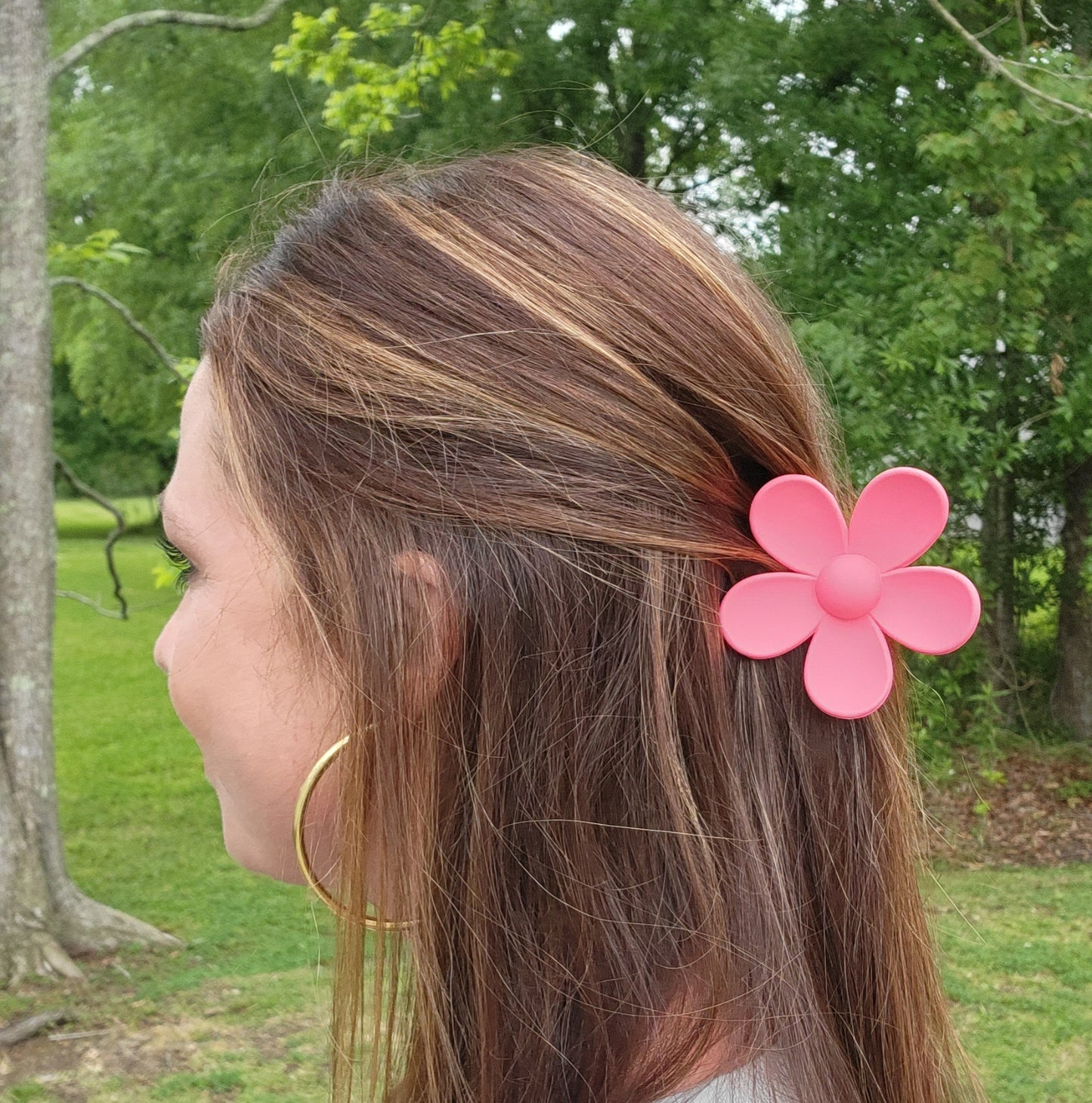 Retro Flower Clip