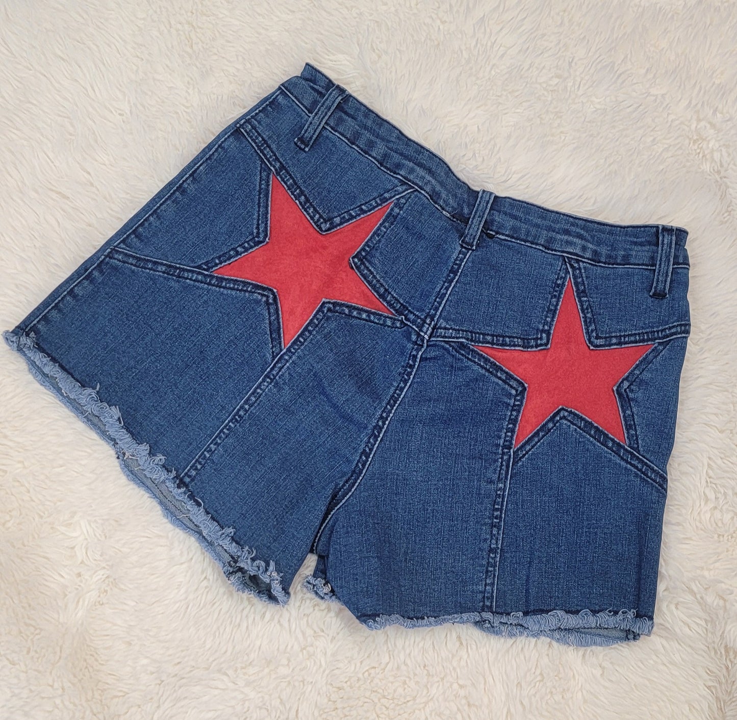 Star Detail Shorts