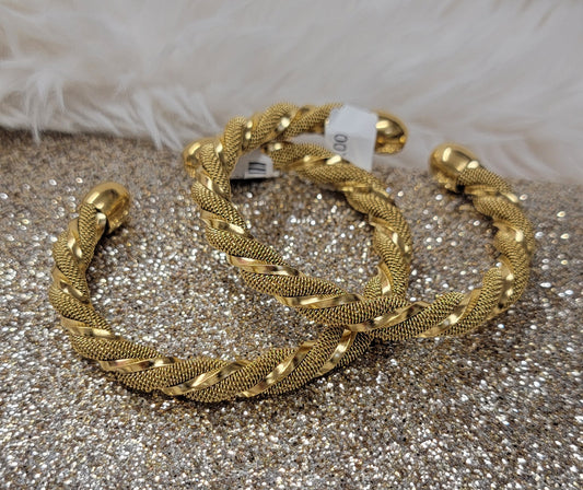 Gold Twist Bracelet