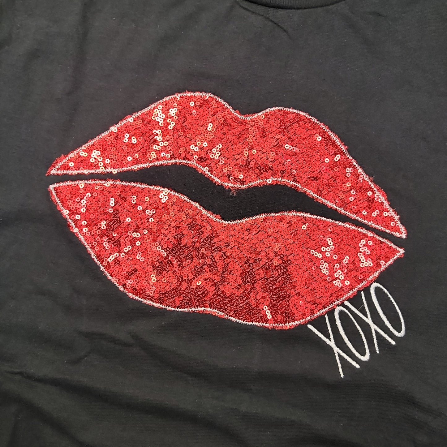 Valentine Kiss Graphic Tee